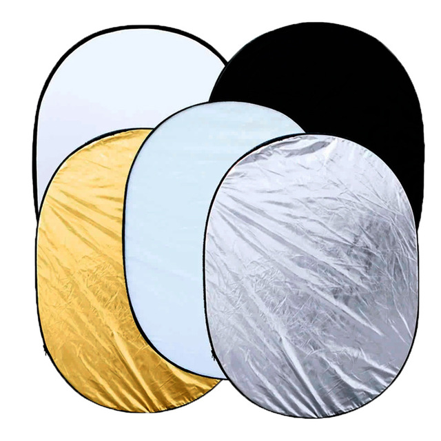 StartUGC 5-in-1 Folding Reflector detail view